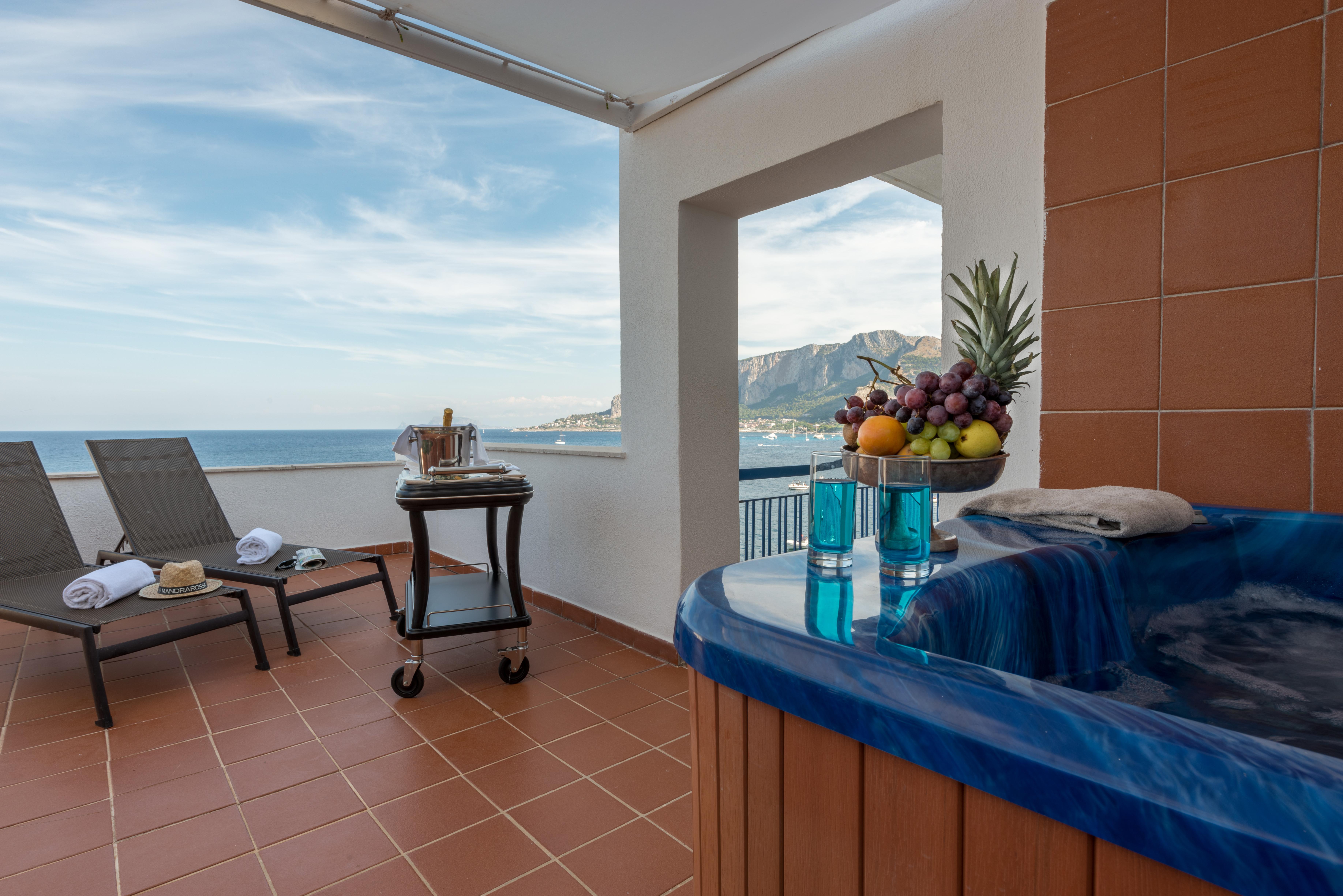 Splendid Hotel La Torre Mondello Exteriör bild