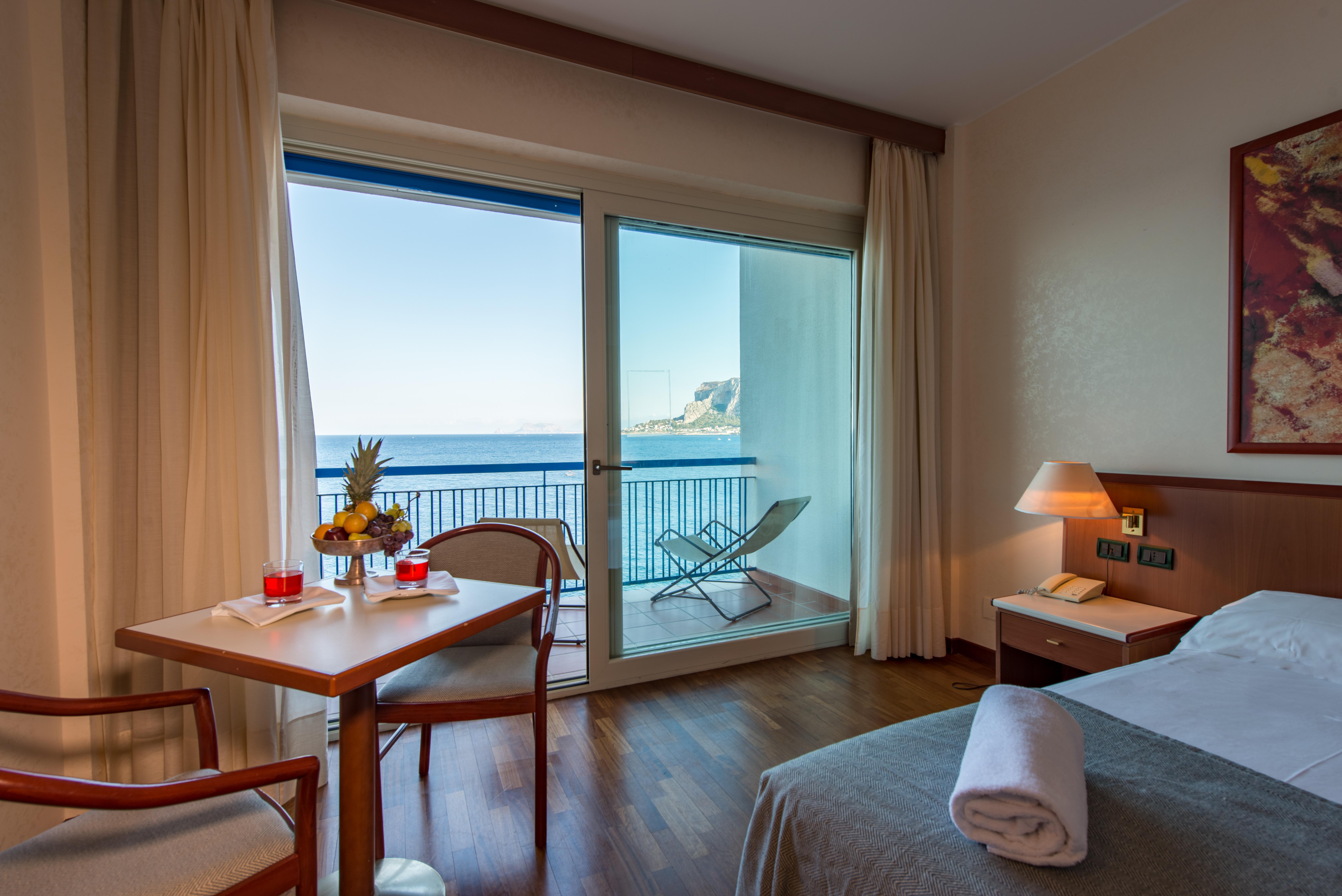 Splendid Hotel La Torre Mondello Exteriör bild
